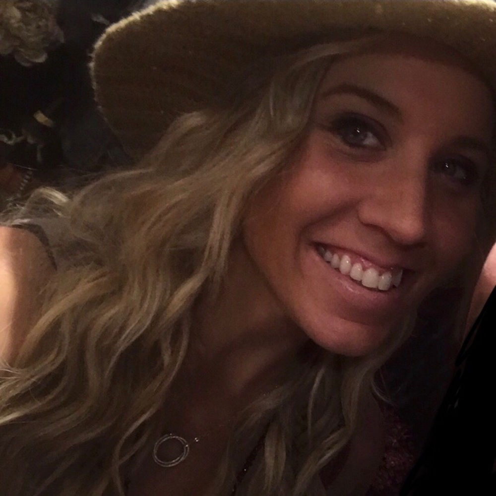 Meet your Posher, Kelly